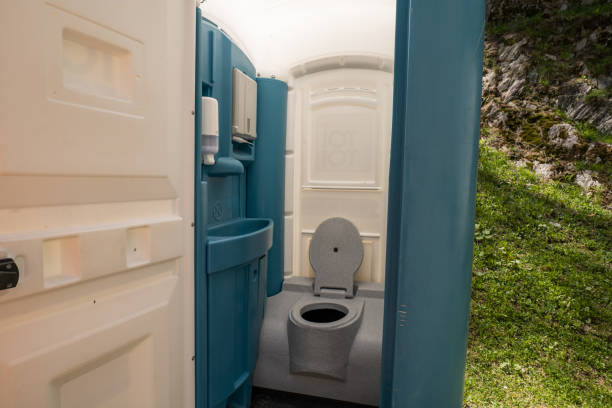 Types of Portable Toilets We Offer in Maumee, OH